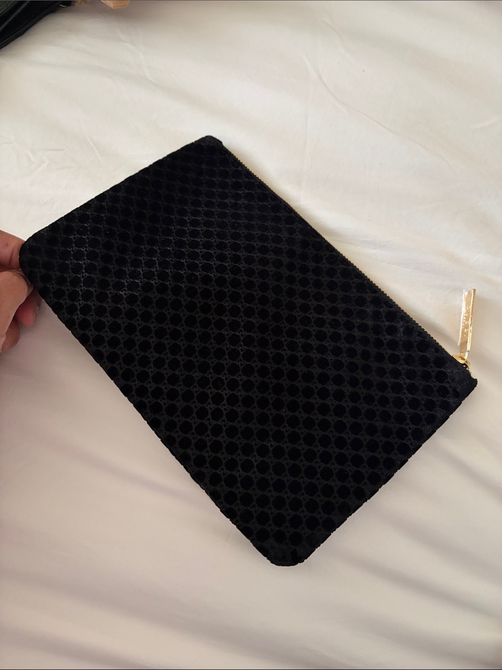NWT Gucci Black Velvet Micro Guccissima Zip Clutch with Gold-Tone Hardware - Picture 3 of 7